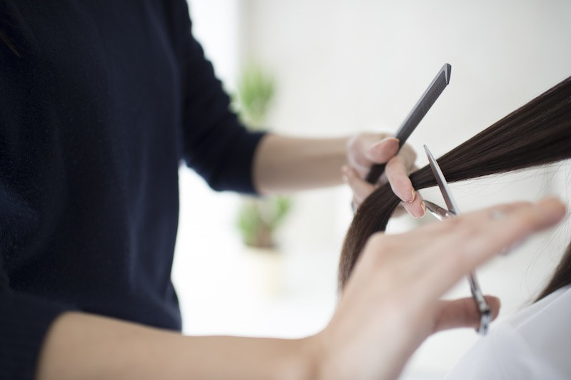 カットとブローで朝のスタイリングも楽に！